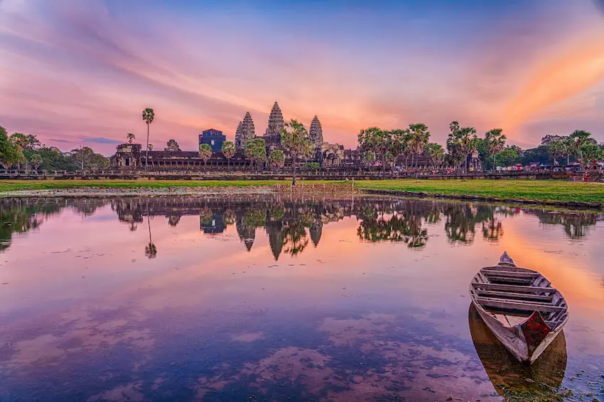 monuments historique du Cambodge pendant un coucher de soleil